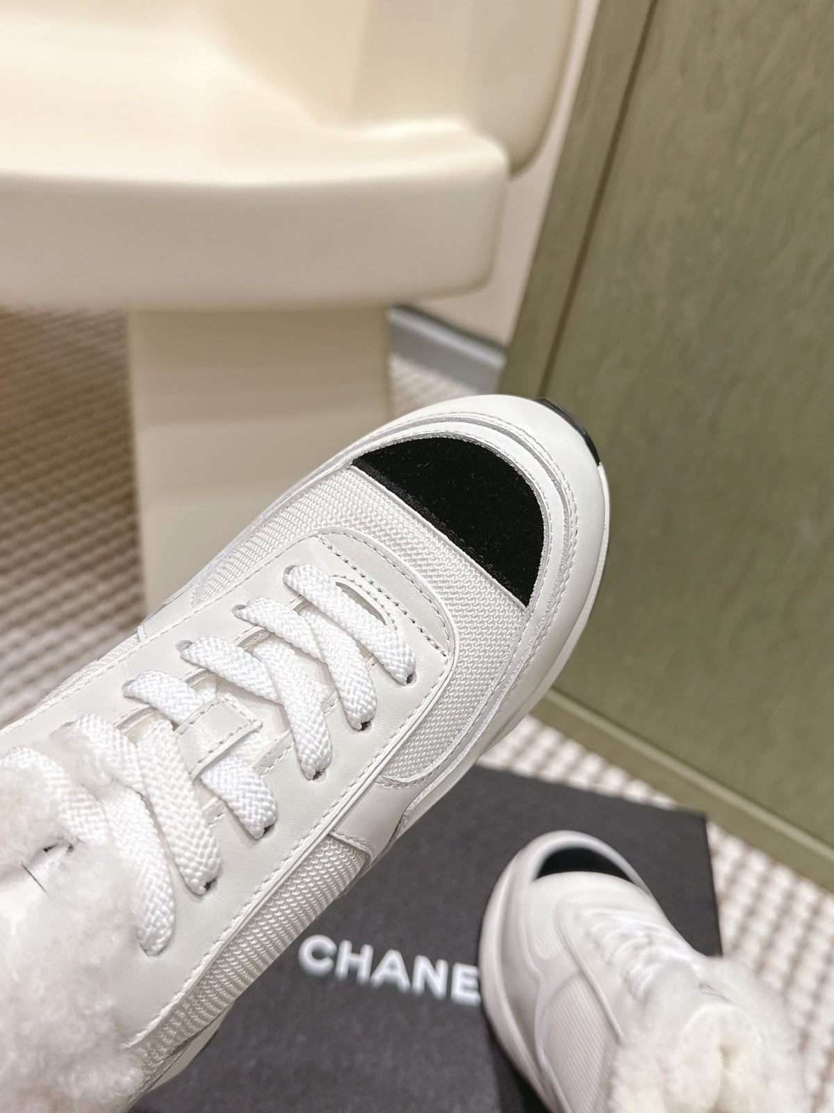 CHANEL 25S SNEAKERS IN WHITE SYNTHETIC FABRIC AND CALFSKIN BLACK SUEDE
